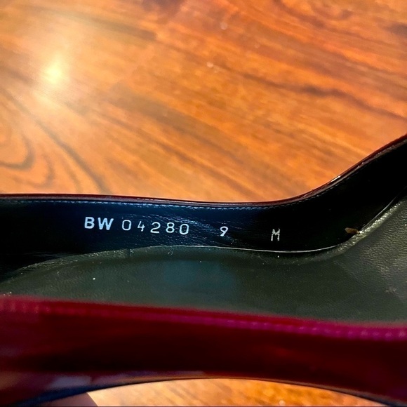 Stuart Weitzman Glossy Red Stiletto Pumps Size 9M - Picture 6 of 7